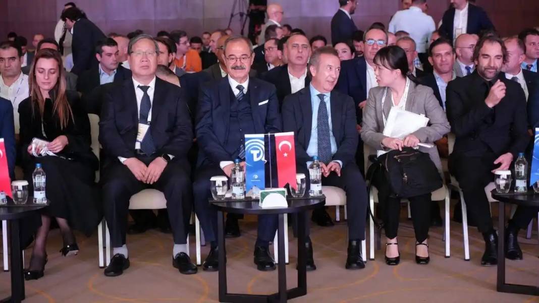 Antalya’daki Dev Buluşmada ‘Yeşil Çimento’ Dönemi 2